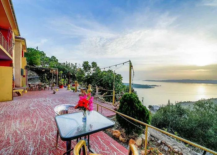 Art Kefalonia 3*